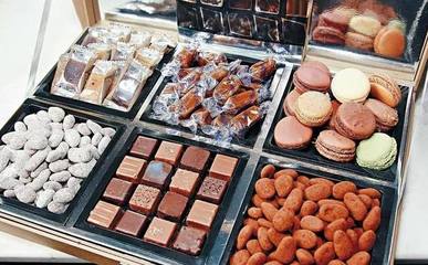 浪費(fèi)的盛宴 美國(guó)每年高達(dá)1650億美元的食品銷售浪費(fèi)